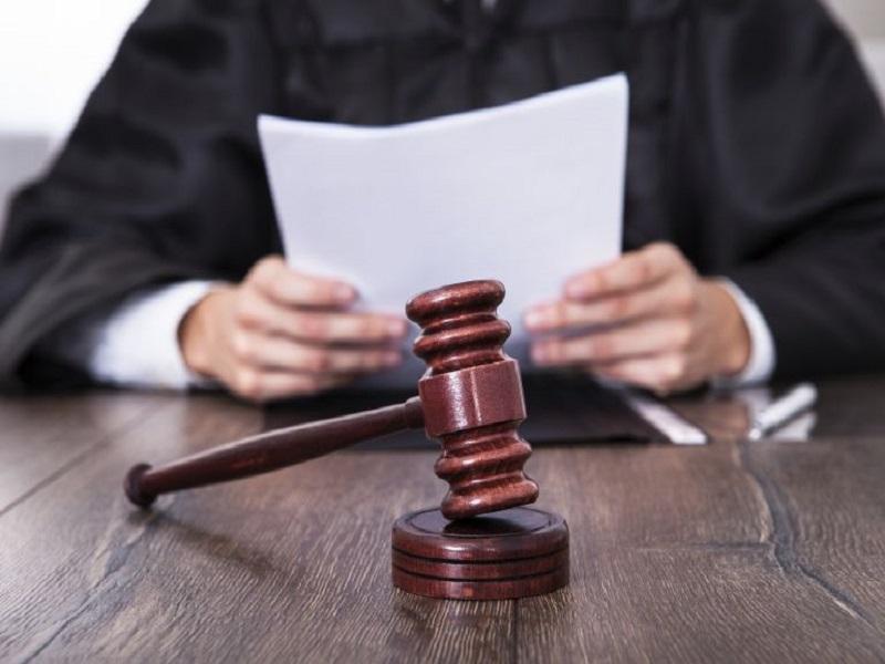 Comando armado asesina a juez y a su esposa en Colima; la FGR atrae el caso