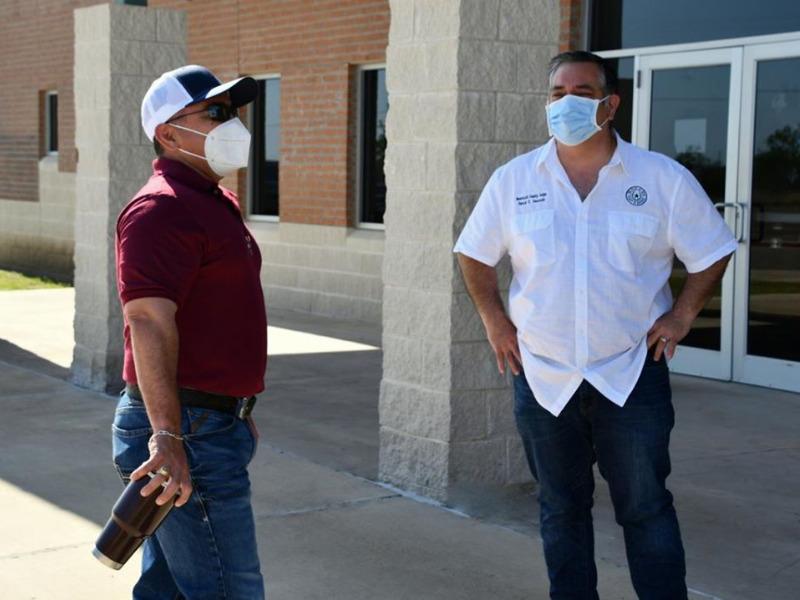 Por reuniones familiares, la mayor&iacute;a de los contagios de COVID-19 en Eagle Pass: Juez 