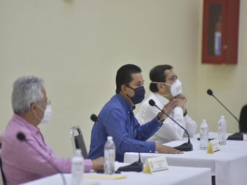 Expone alcalde de Acu&ntilde;a situaci&oacute;n del COVID- 19 a empresarios