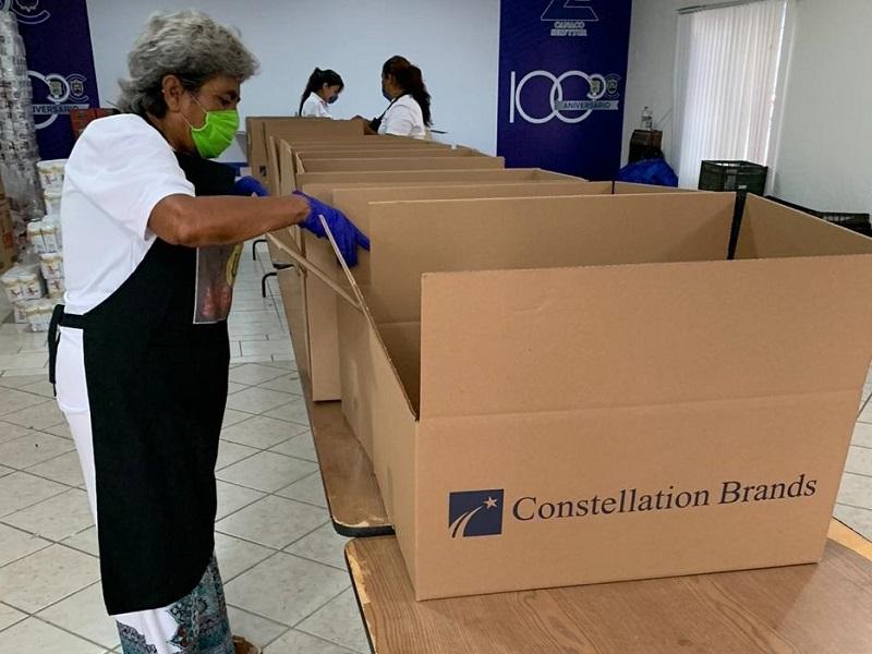 Constellation Brands ha repartido mil 200 de 4 mil 500 despensas para familias vulnerables de Piedras Negras y la región