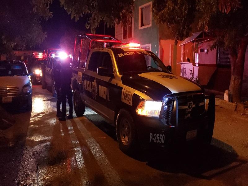 Detienen a 10 personas en una quinta por realizar da&ntilde;os a las patrullas y amenazar a polic&iacute;as municipales