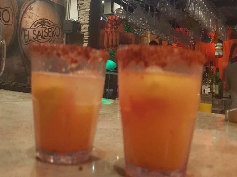 Restaurantes deben cerrar el &aacute;rea de bar los domingos a las 2:00 de la tarde, ya no a las 12 de la noche