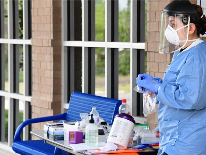 Busca Eagle Pass contratar m&aacute;s enfermeros para atender a pacientes graves de coronavirus