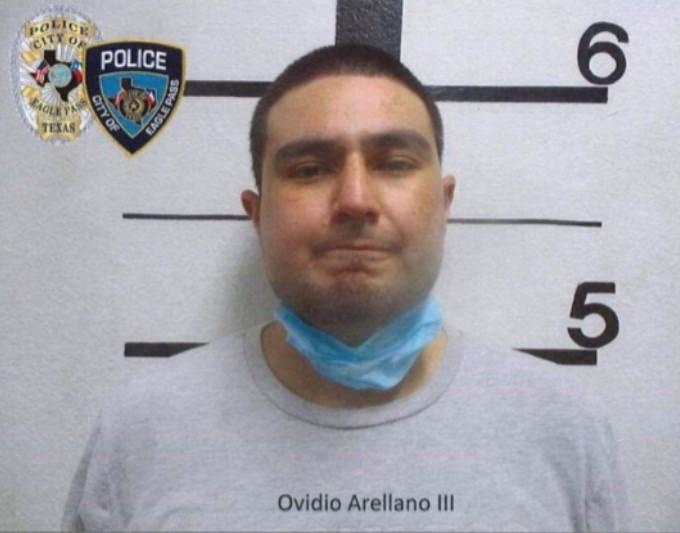 Arrestaron por segunda vez a joven de Eagle Pass por acosar a mujeres por Facebook