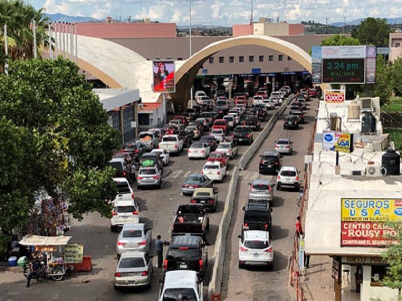 En Sonora, Baja California y Tamaulipas tambi&eacute;n colapsan garitas de ingreso a M&eacute;xico