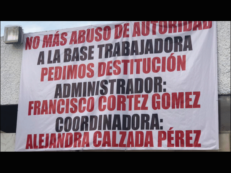 Contin&uacute;a la manifestacion pac&iacute;fica de trabajadores del ISSSTE, instalaron nuevas mantas