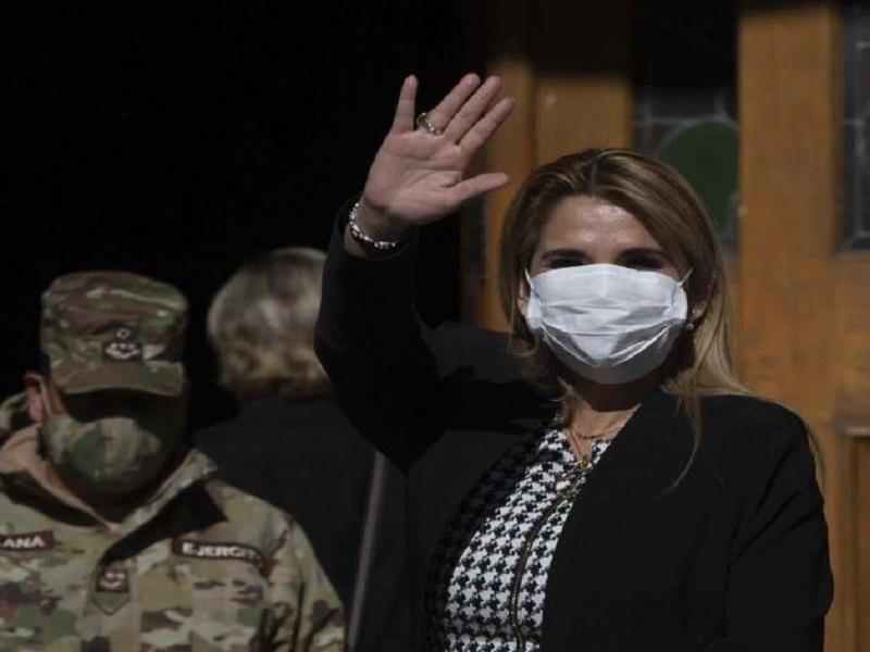 Da positivo a coronavirus la presidenta interina de Bolivia, Jeanine A&ntilde;ez