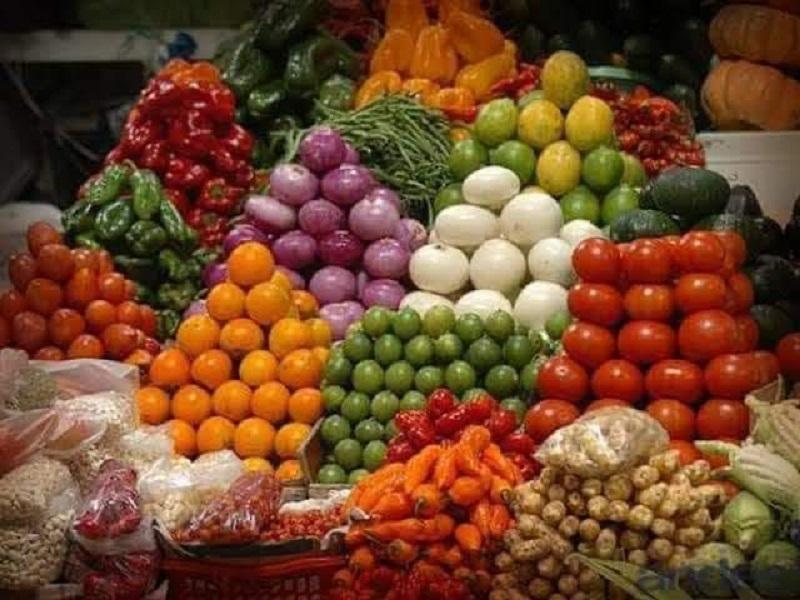 Ofrecen fruta, verdura, queso y chorizo a bajo precio a los habitantes de Zaragoza