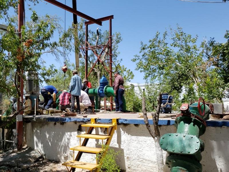 Instala SIMAS nueva bomba en Villa de Fuente para aumentar capacidad de bombeo 