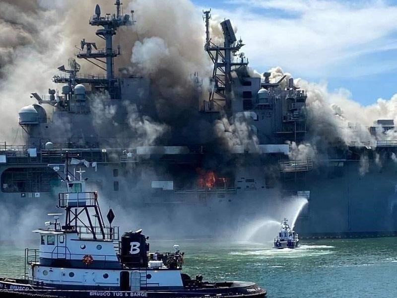 Al menos 18 marineros resultaron heridos en explosi&oacute;n en buque militar en San Diego (VIDEO)