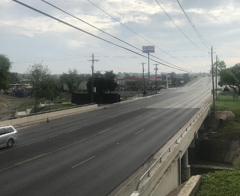 Este viernes podr&iacute;a Gobernador de Texas volver a cerrar el estado y regresar al confinamiento: Mayor (video)