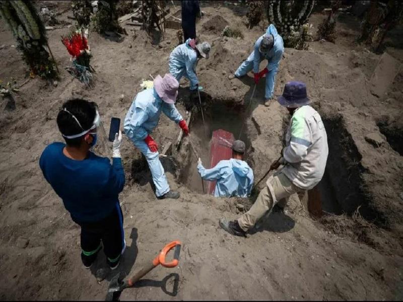 Muertos por coronavirus superan a los asesinados en M&eacute;xico en 2019