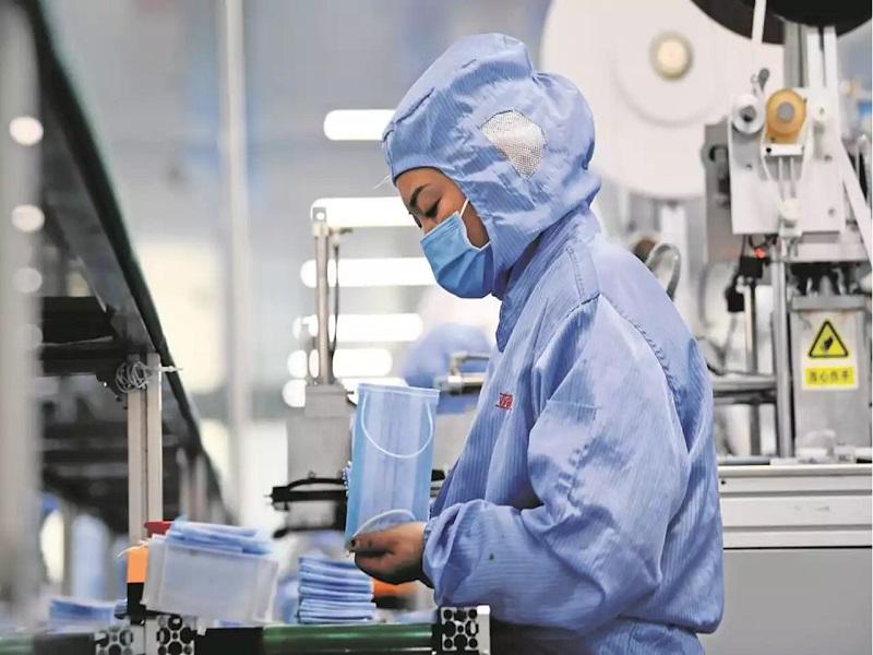 Vacuna contra COVID-19 probada en EU va a ensayos finales