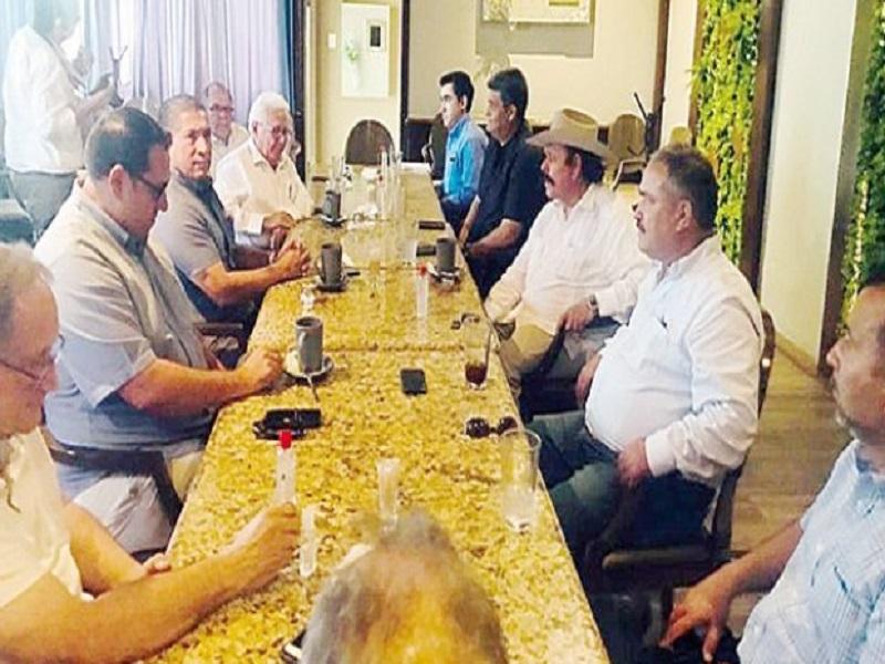 Empresarios de Monclova se har&aacute;n prueba del coronavirus tras reunirse con un contagiado