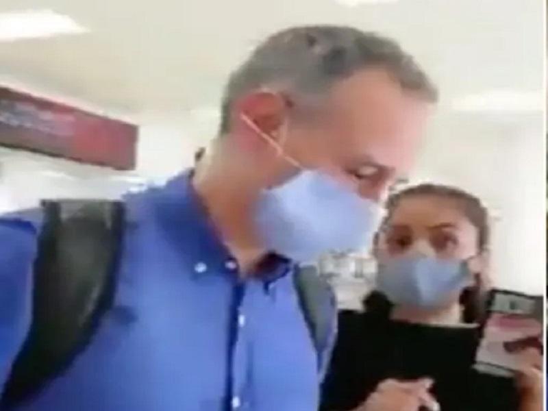 La gente se est&aacute; muriendo por el COVID-19, reclaman trabajadores de salud a L&oacute;pez-Gatell en Chiapas (video)