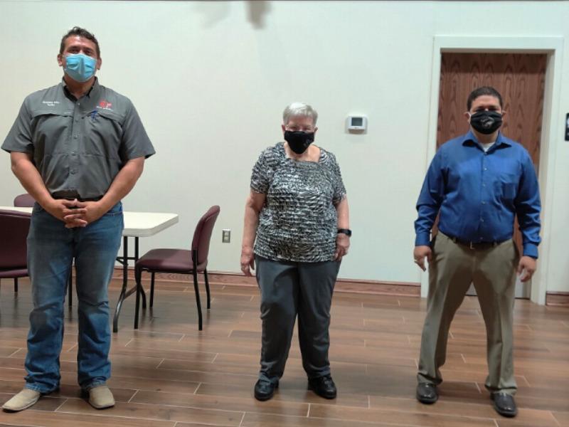 Se registraron tres candidatos para la relecci&oacute;n de la mesa Directiva del Distrito Escolar de Eagle Pass