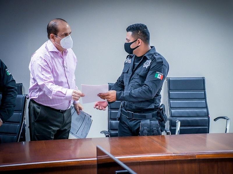 Entregar&aacute; alcalde de Piedras Negras premio de 25 mil pesos a cada elemento de Polic&iacute;a y Tr&aacute;nsito (video)