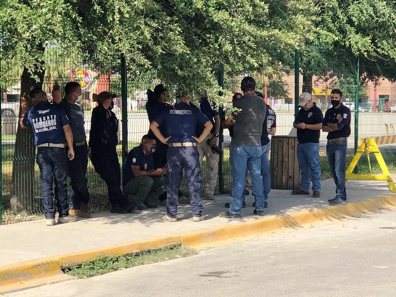 Se manifiestan trabajadores de Protecci&oacute;n Civil y Bomberos en Acu&ntilde;a exigen nivelaci&oacute;n de salarios
