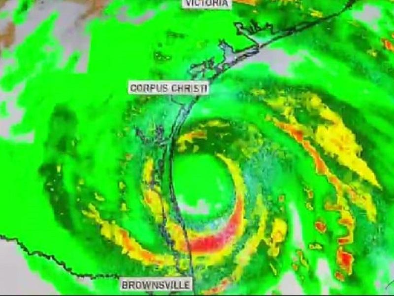 Huracán Hanna toca tierra en la costa de Texas, esta noche avanzará hacia México (video)