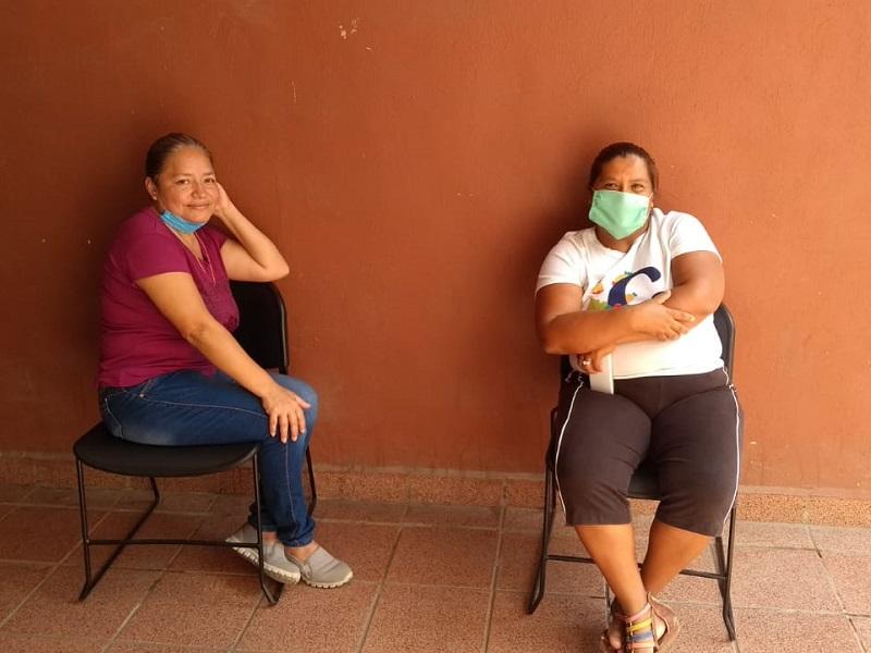 No han recibido respuesta madres de familia que buscan cambio de escuela de sus hijos