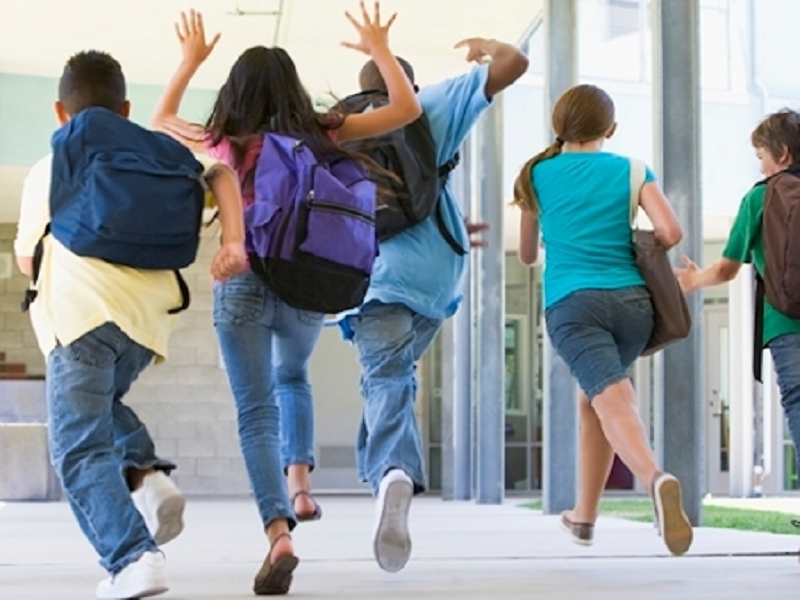 Lo mejor para nuestros estudiantes es que contin&uacute;en sus clases distancia: Mayor de Eagle Pass