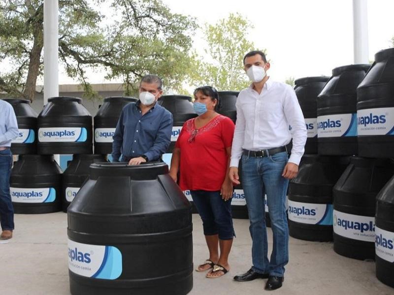 Garantiza MARS agua, inicia programa de perforación de pozos en Zaragoza y entrega tinacos en Nava
