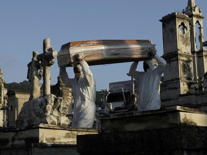 Supera el mundo los 700 mil muertos por coronavirus, m&aacute;s de 203 mil en Am&eacute;rica Latina, seg&uacute;n la OMS