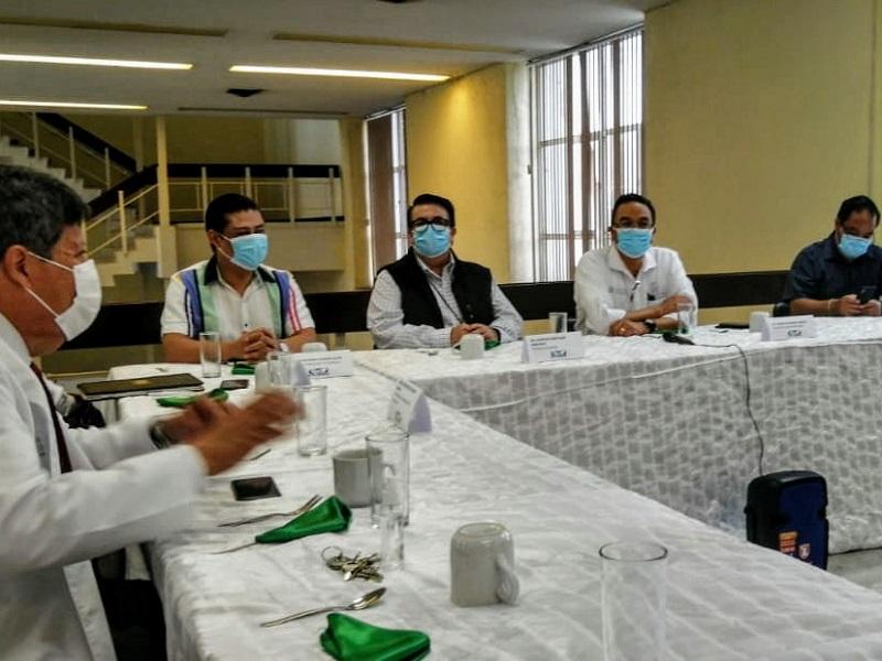 Compromete Javier Guerrero solventar carencias de insumos y equipo en el HGZ 11 del IMSS para enfrentar la pandemia (video) 