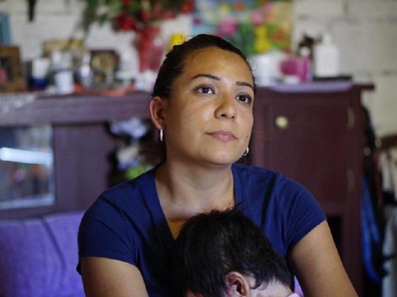 Mi hija volvi&oacute; a nacer, le salvaron la vida: Madre de menor con quemaduras trasladada a Galveston 