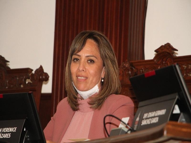 Insiste diputada en que deben eliminarse cuotas de inscripci&oacute;n