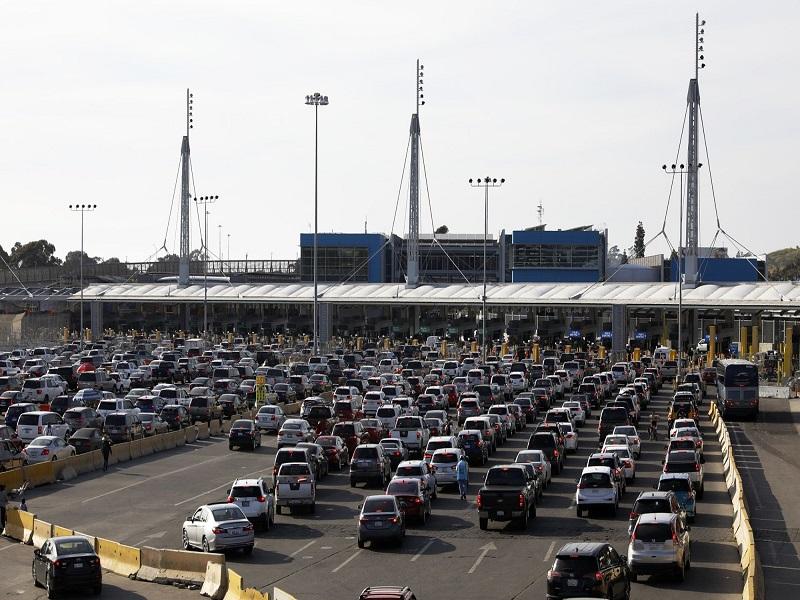 Se extendería otro mes el cierre parcial de la frontera entre México y EU, prevé Marcelo Ebrard