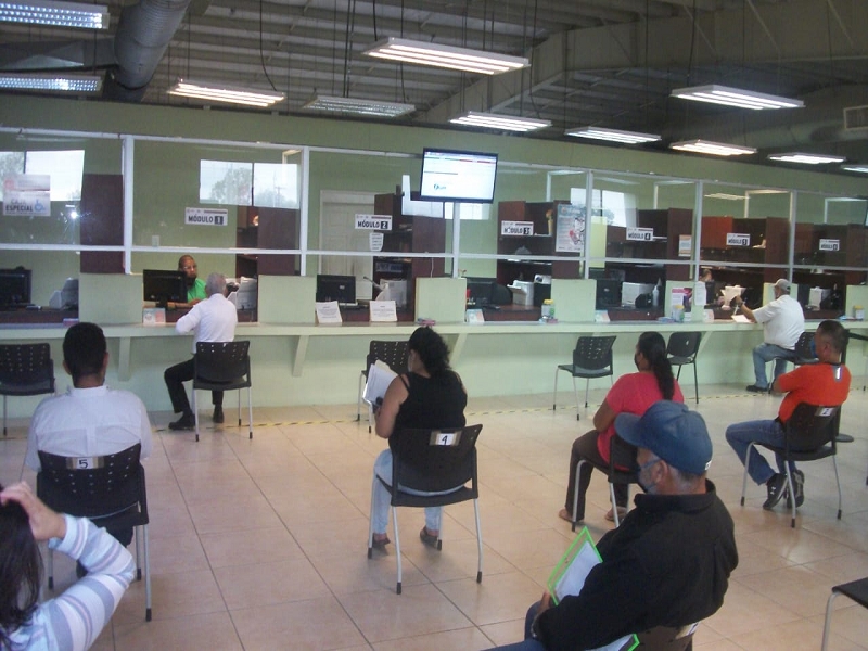 Ha pagado los derechos vehiculares solo el 55% de los automovilistas en Piedras Negras