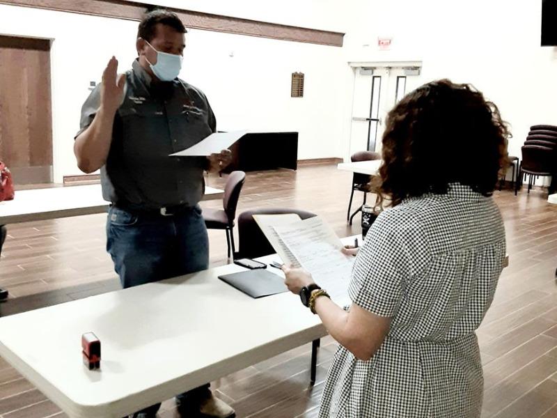 Se registraron cinco candidatos para 4 lugares de la Mesa Directiva del Distrito Escolar 