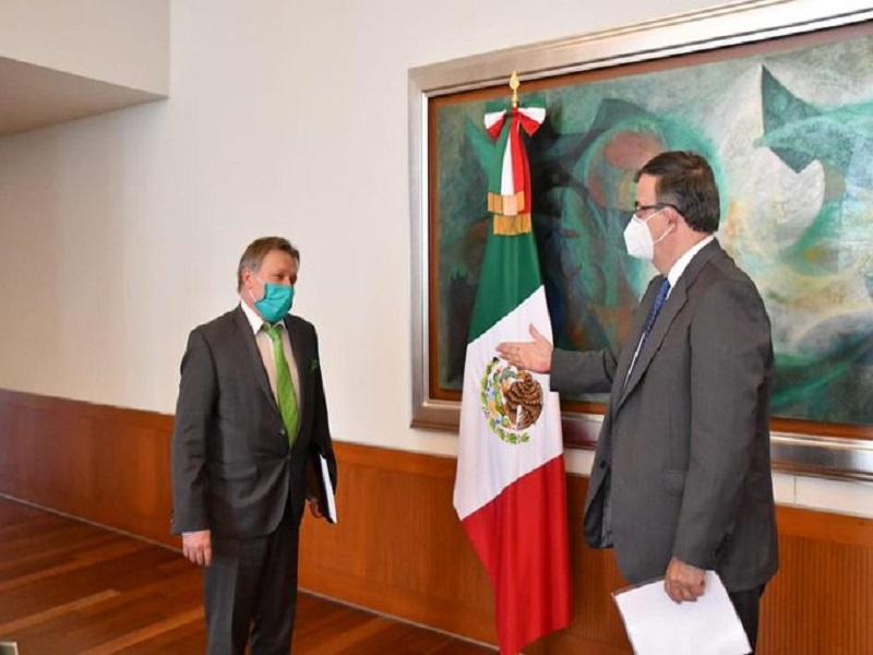 Busca M&eacute;xico participar en la fase 3 de la vacuna rusa contra el COVID-19