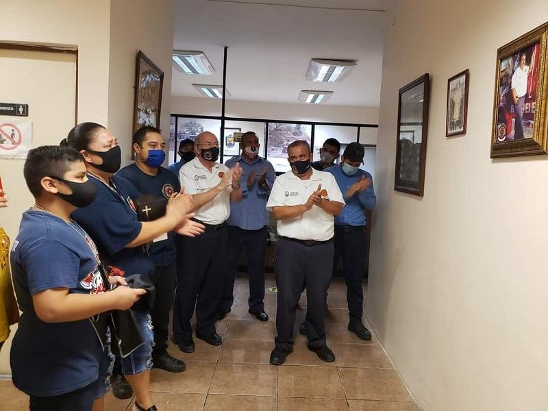 Rinden homenaje p&oacute;stumo al bombero Francisco Mac&iacute;as, quien falleci&oacute; v&iacute;ctima del COVID-19