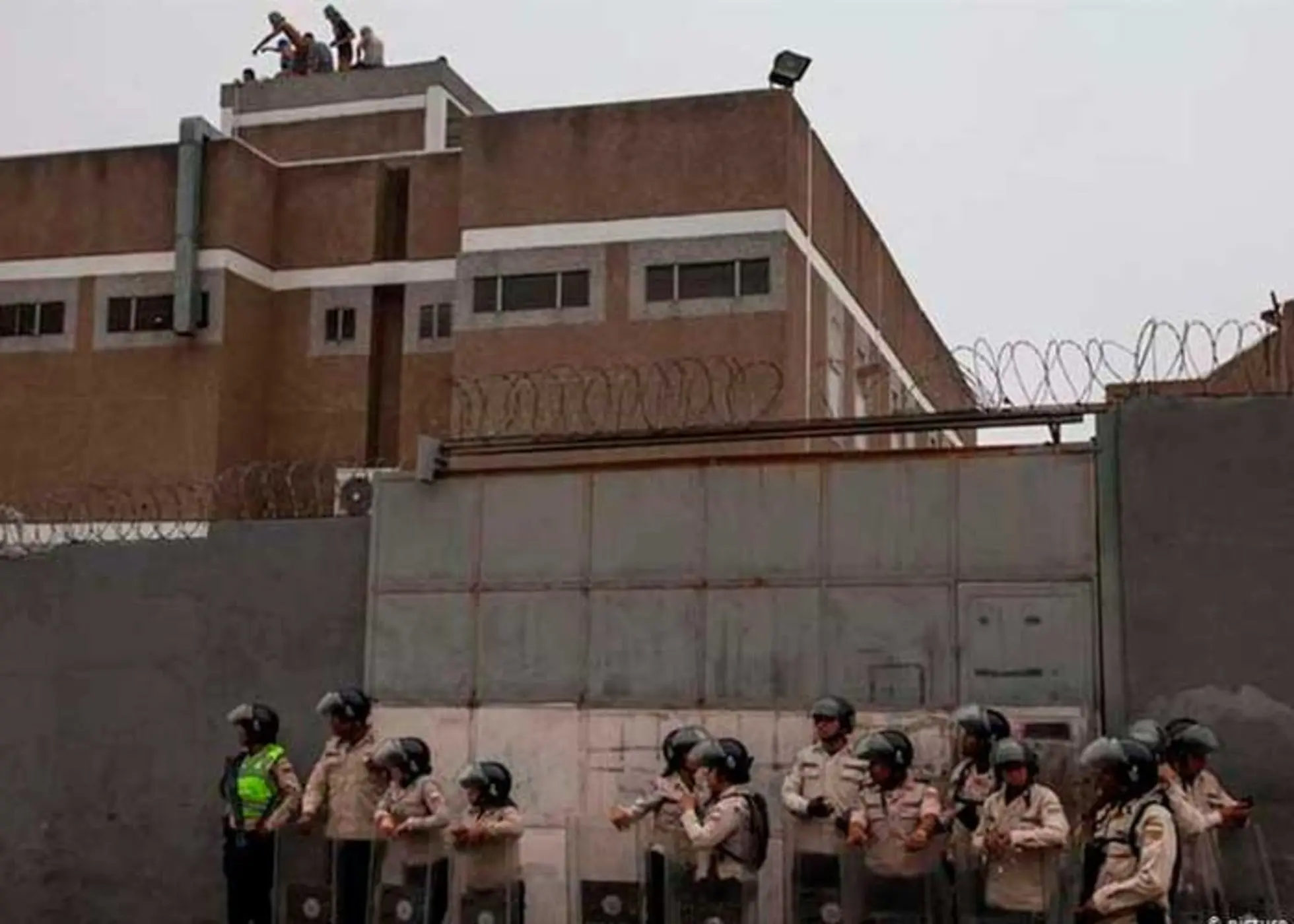 Al menos 20 reos muertos deja mot&iacute;n en c&aacute;rcel de Madagascar