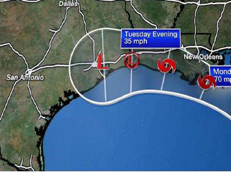 Dos grandes tormentas amenazan con impactar la costa de Texas