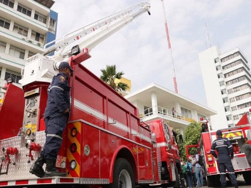 Interesa al Patronato de Bomberos adquirir una m&aacute;quina extinguidora escalera para Piedras Negras