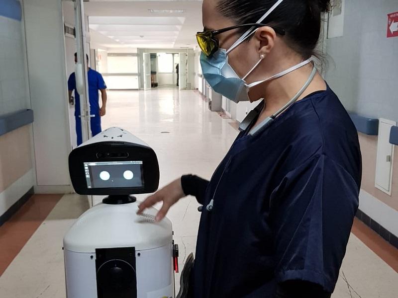 Integra ISSSTE personal robotizado para atender la salud mental en &aacute;reas Covid-19