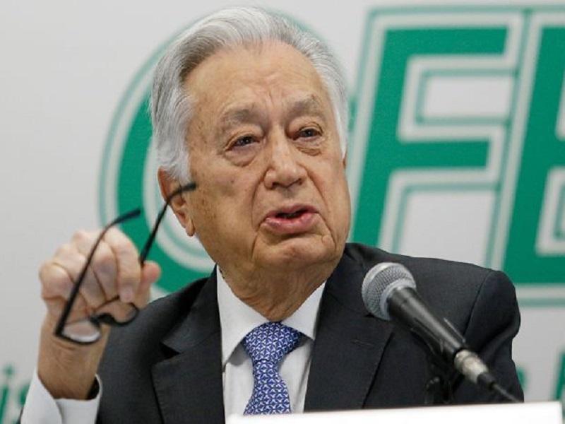 La CFE no tiene compromisos con nadie, solo con AMLO: Manuel Bartlett