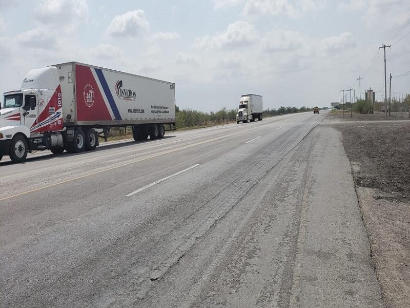 Intentan asaltar a trailero en carretera Piedras Negras-Nuevo Laredo, cerca de Hidalgo