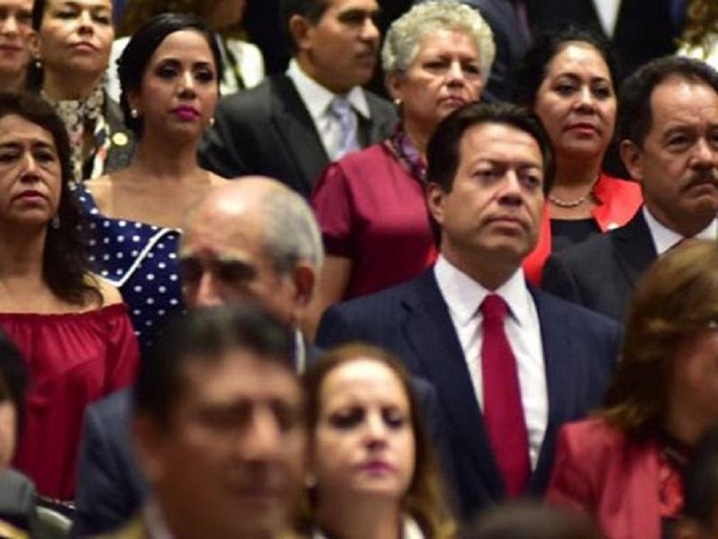 Senadores de Morena proponen aumentar a 5 pesos el impuesto a refrescos, gravar herencias y los ingresos  