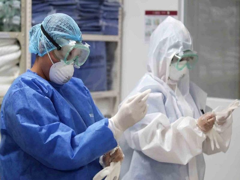 Enfermeros son del grupo de salud que m&aacute;s se contagia por COVID-19 (video)