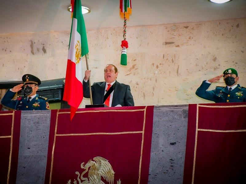 Da alcalde de Piedras Negras hist&oacute;rico Grito de Independencia; nigropetenses se unen desde sus hogares para gritar &iexcl;Viva M&eacute;xico!  (video)