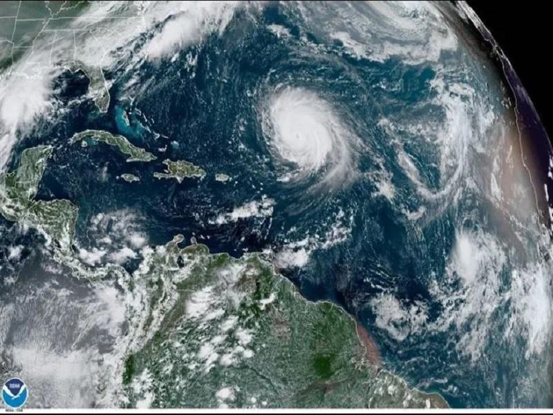 Tormenta tropical Beta se acerca a la costa de Texas; huracán Teddy a Bermudas