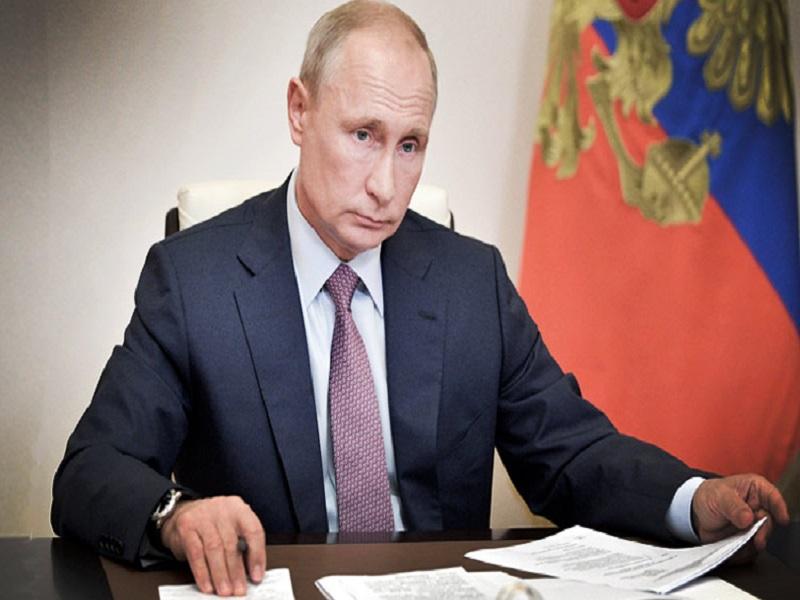Vladimir Putin saca el pecho por la vacuna rusa contra el COVID-19 y la ofrece gratis a la ONU 