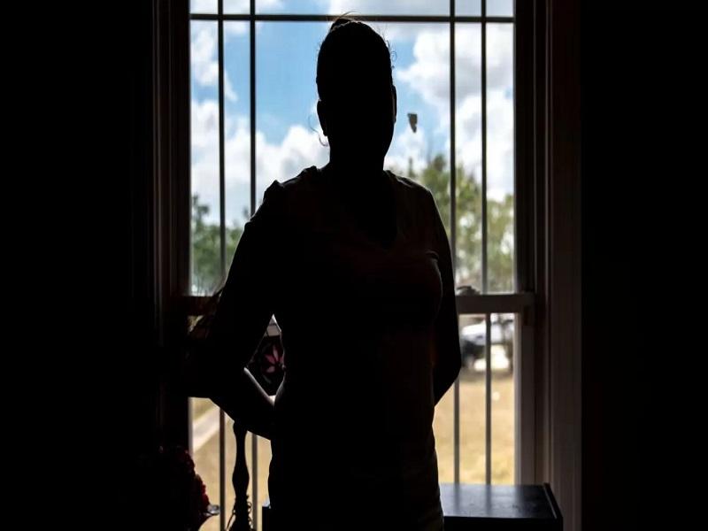 Migrante mexicana narra c&oacute;mo le extirparon los ovarios en un centro de detenci&oacute;n en EU