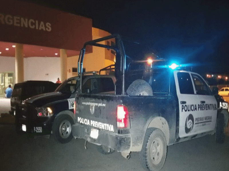 Reportan estable a hombre abandonado al exterior del Hospital General por sobredosis 