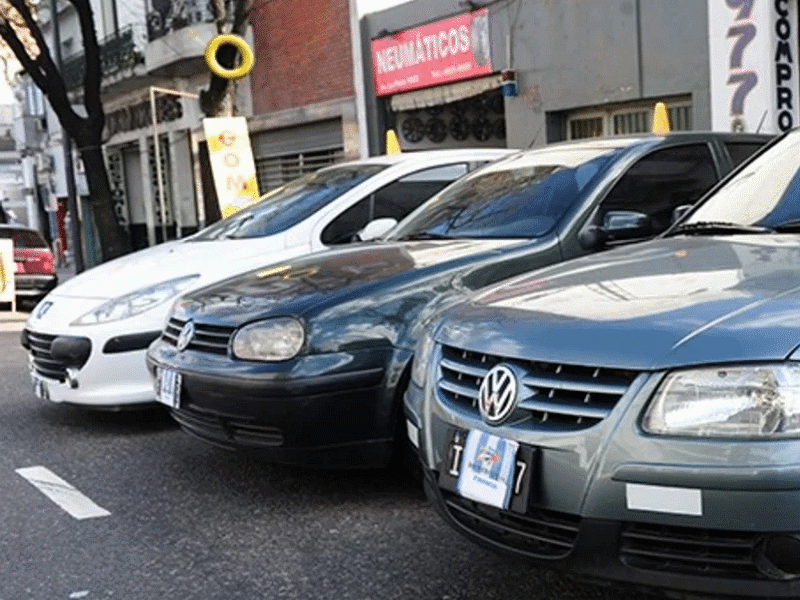 Se debe avisar al SAT si se vende un auto, pero solo cuando hay ganancia 