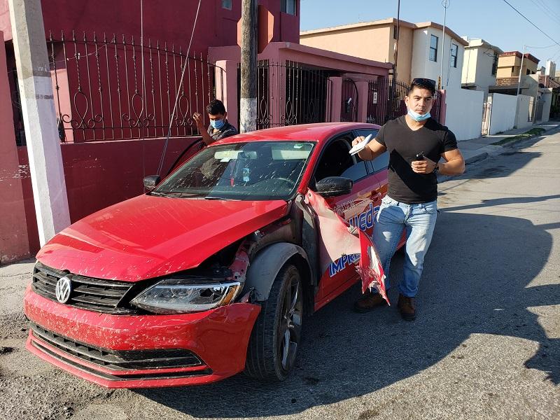 Da&ntilde;os materiales de consideraci&oacute;n dej&oacute; aparatoso choque en Piedras Negras